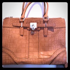 NWOT Guess Handbag 👜